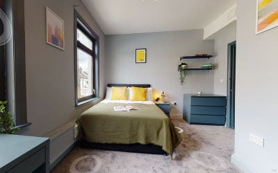 🌱 Modern Ensuite Room in SQ – Available 1st July Main Photo