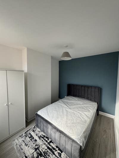 All bills included professional House Share Main Photo