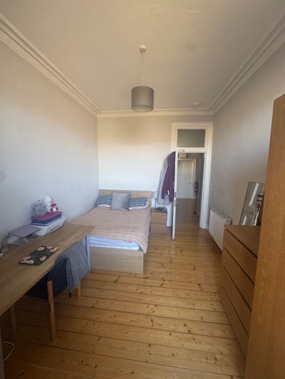 Double Room Available – August Move-In  (STUDENT) Main Photo