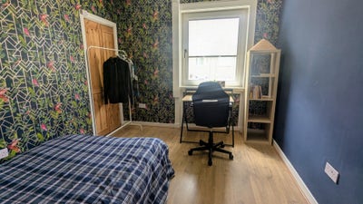 Short term double room until mid July  Main Photo