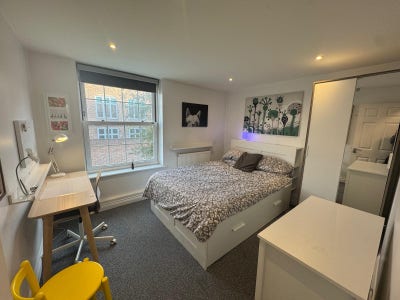 Double Room in SW9 With All Bills Included Main Photo