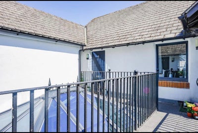 Double bedroom in the Heart of Nailsea  Main Photo