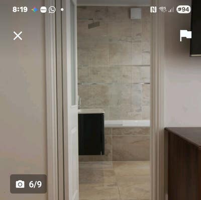 Spacious Double En-Suite Room Available 🏡 Main Photo