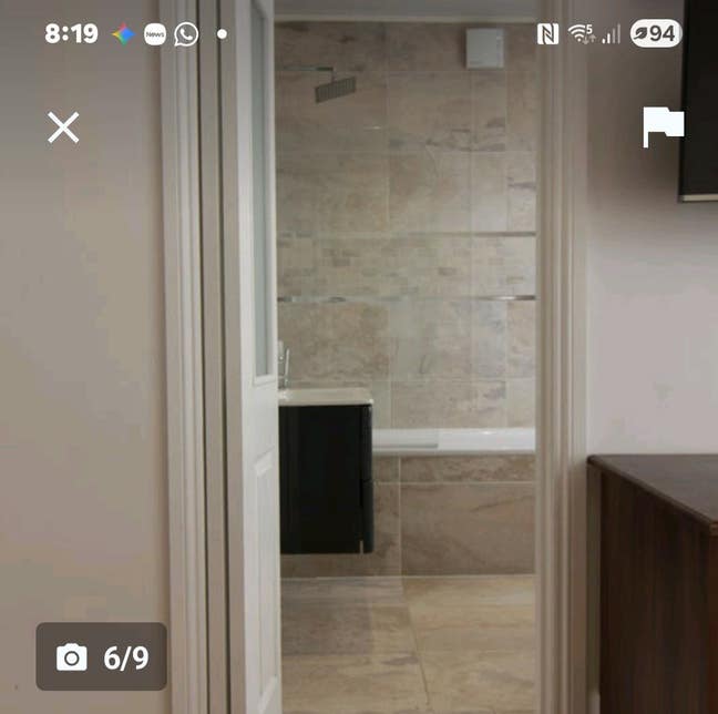 Spacious Double En-Suite Room Available 🏡 Main Photo
