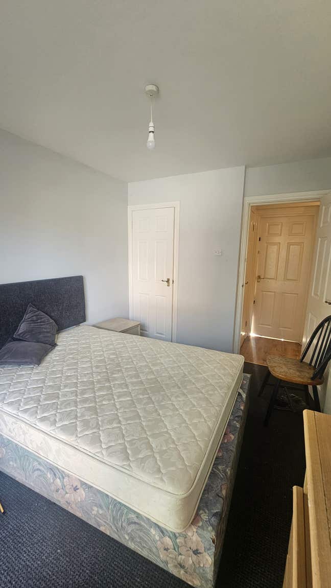 Single Room in Double bed House at Ravenhill Road Main Photo