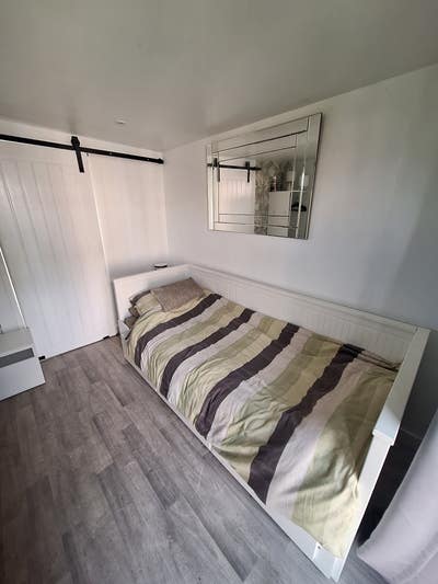 Comfortable Double room with Ensuite bathroom Main Photo