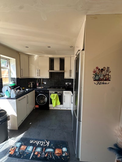Double room available  Main Photo