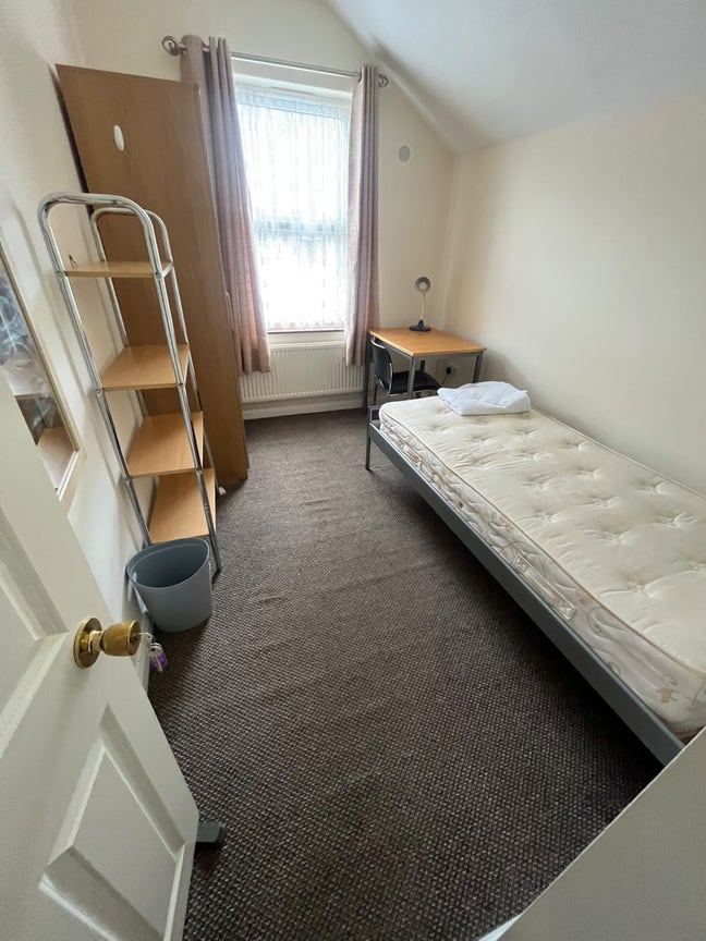Room for student to rent Main Photo