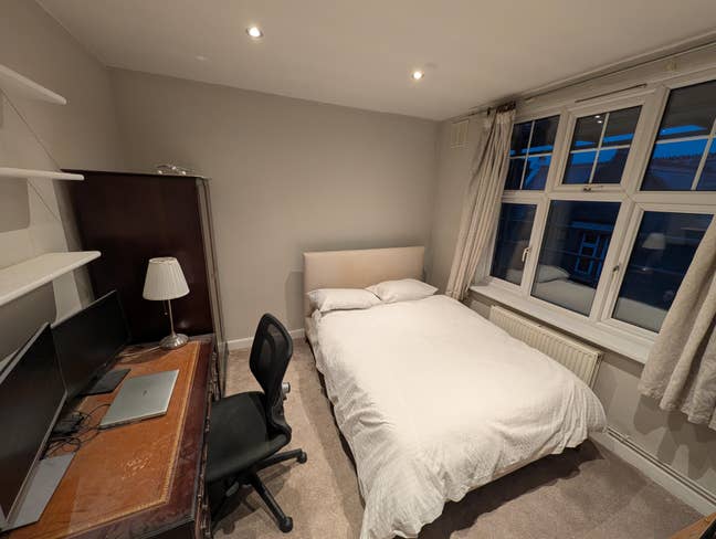 Furnished room available near Clapham Common Main Photo