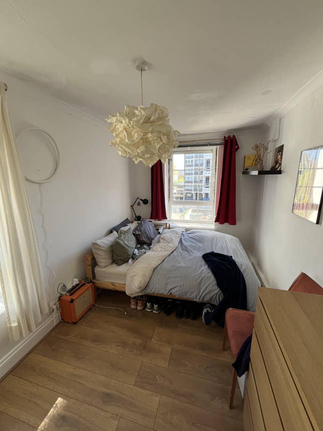 Double Room in Furnished Flat Hoxton, Zone 1!  Main Photo