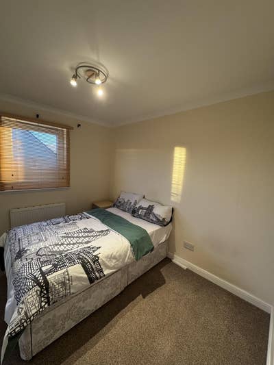 Double Room for Rent Main Photo