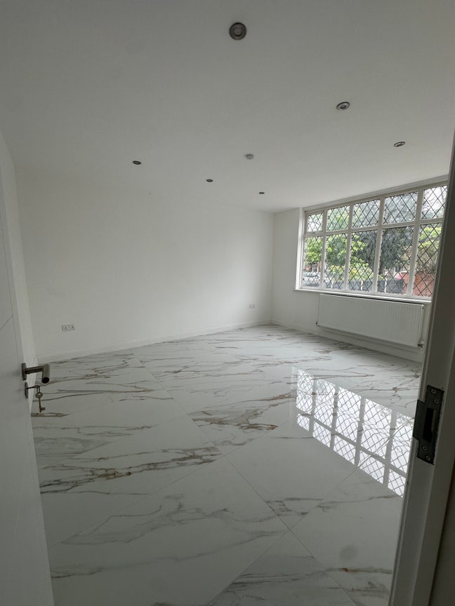 En-suite/Double\one bedroom apartment in Worcester Main Photo
