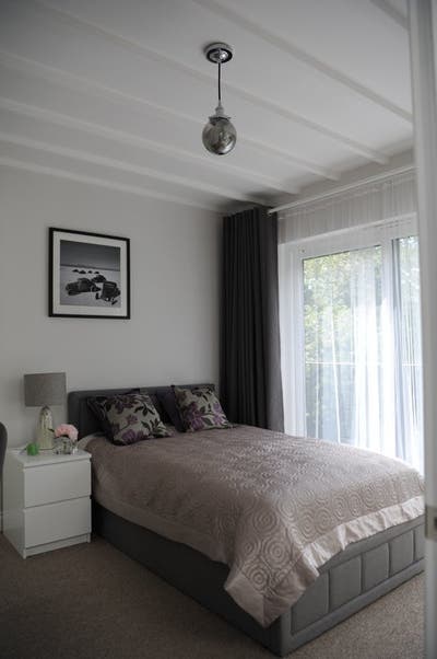 Brand new en-suite rooms | Horsham town centre | g Main Photo