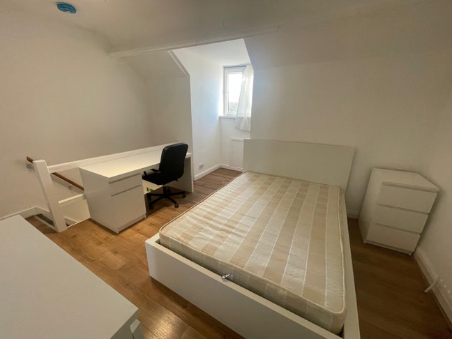 Double room for rent  Main Photo