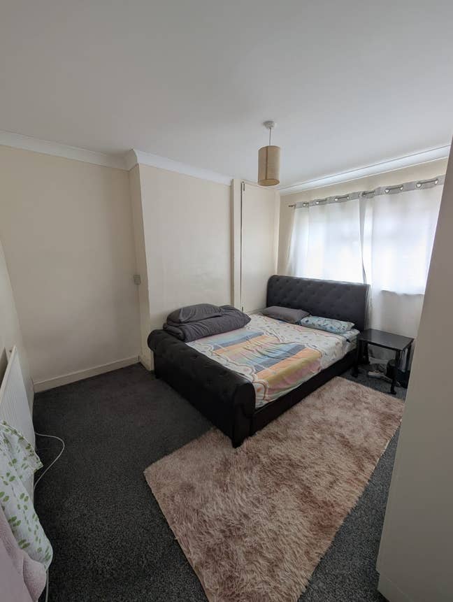 Large Double Room available with – Flexible Option Main Photo