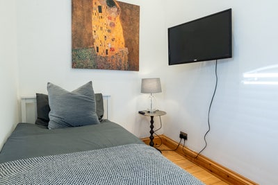 Very cosy single room  Main Photo