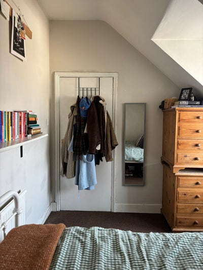 Small double room  Main Photo