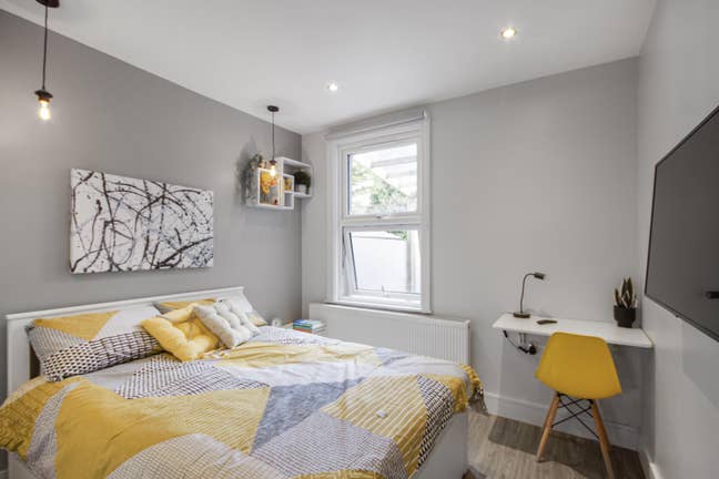 Double room in a house share - NO COUPLES Main Photo