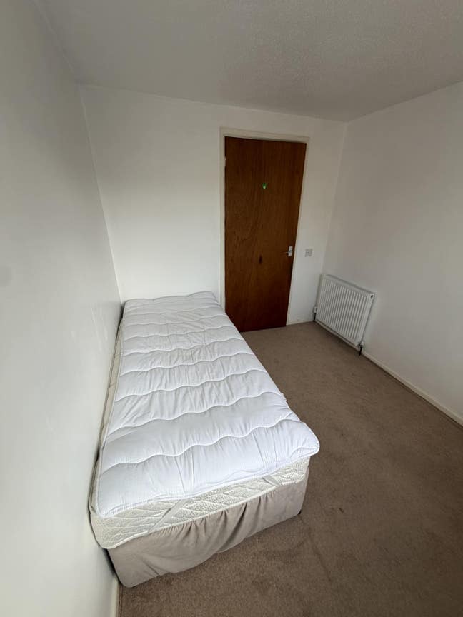 Modern 3-Bedroom House in Patchway – Great Locatio Main Photo