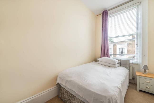 Superb Single Room | Holland Park W14  Main Photo