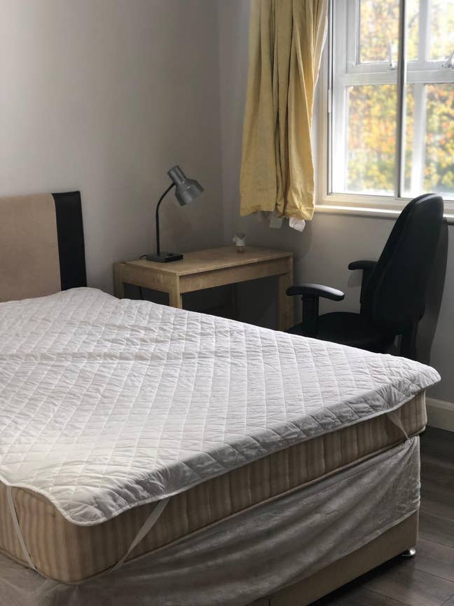 Spacious & furnished Double Room for a single pers Main Photo