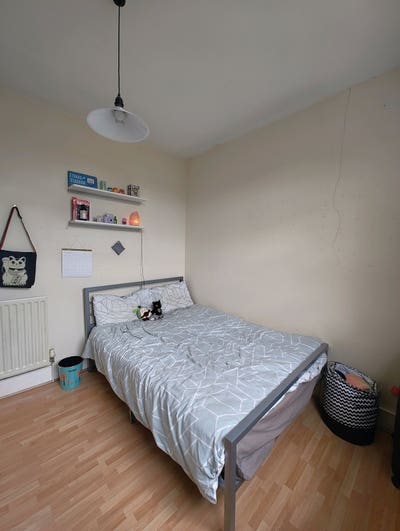 Sunny Room,  minutes away from Archway station  Main Photo