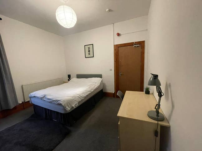 LARGE Room in Central Location  Main Photo