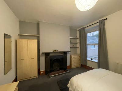 LARGE Room in Central Location  Main Photo