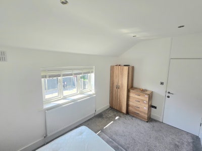 Massive Double Room Inc All Bills. Ref Eltham Main Photo