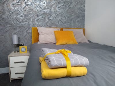 En Suite Studio Coventry Nr Hospital NO DEPOSIT Main Photo