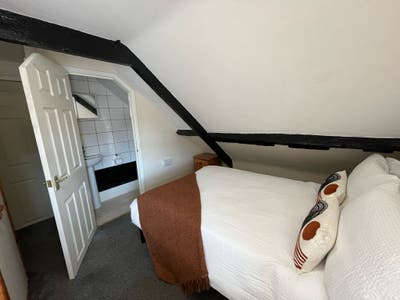 Front St | Ensuite Room | Heart Of Acomb Main Photo