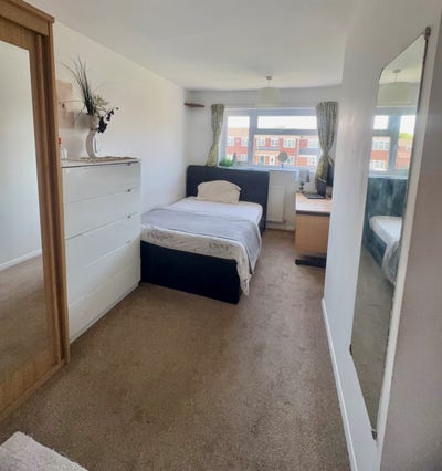 Fully Furnished, Double Room Let Main Photo