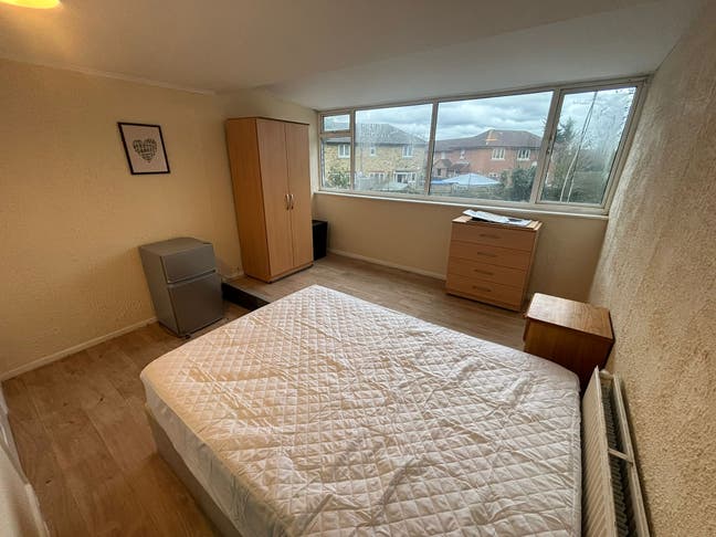 Recently Refurbished Double Room with Ensuite  Main Photo