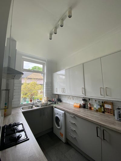 2 double rooms in spacious Broomhill house Main Photo