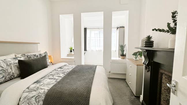 Double Ensuite | Town Centre | Deposit Free Main Photo