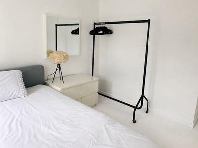 Bright double bedroom, peaceful apartment.  Main Photo