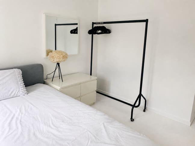 Bright double bedroom, peaceful apartment.  Main Photo