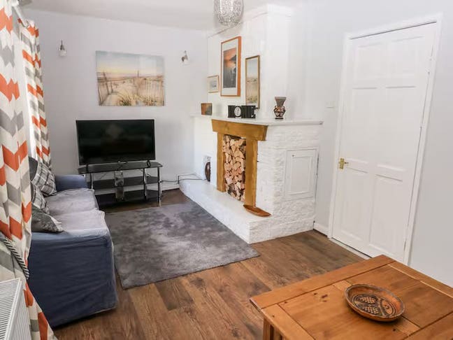 2 Bed House - Suitable for Contractors Main Photo