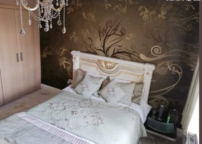 Double Room Available – RM11 Main Photo