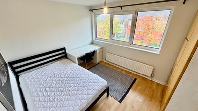 Stonecrop Place  - MK14 Main Photo