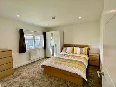 Double Room | All Bills Included | Shellard Rd Main Photo