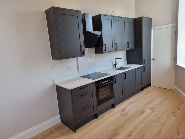 Brand new 1 & 2 bed town centre apartments Main Photo