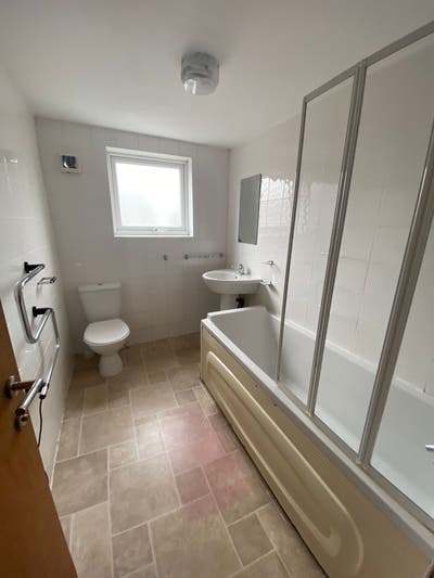 Premium Student Property – Bills Included  Main Photo