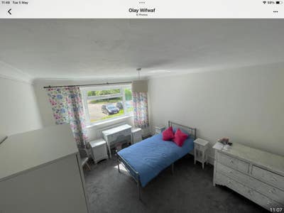Lovely bright double room Main Photo