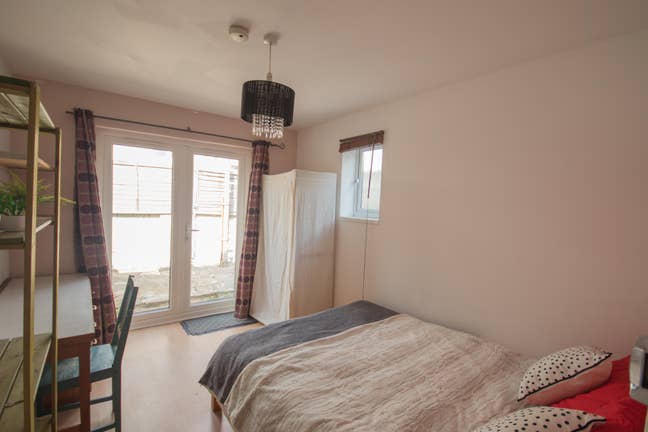 2 rooms available in Student House - August 2026 Main Photo