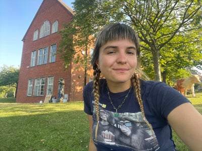 Rachel, 25, teacher looking for a room from August Main Photo