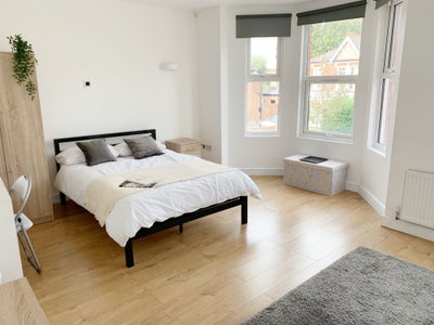 😍Last Room|Large Double|Professional Houseshare🏡 Main Photo