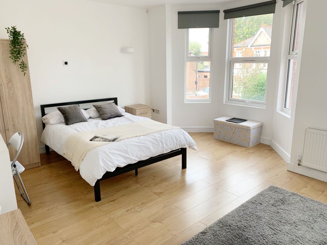 😍Last Room|Large Double|Professional Houseshare🏡 Main Photo