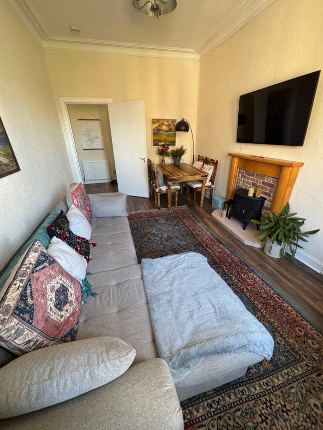 Room to rent in Leith Main Photo