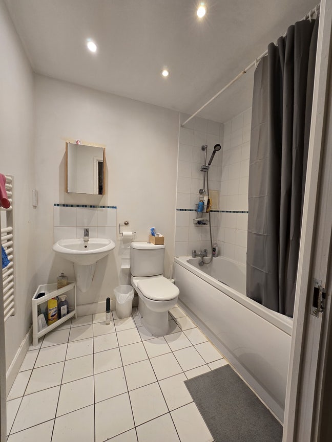 Double Room for Sublet(2months) Main Photo